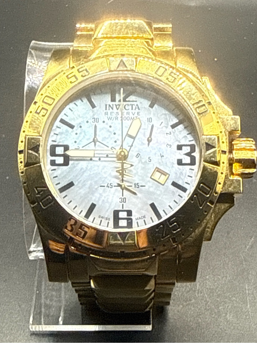 Invicta Reserve Excursion model 6257 New Battery!! Mother of Pearl